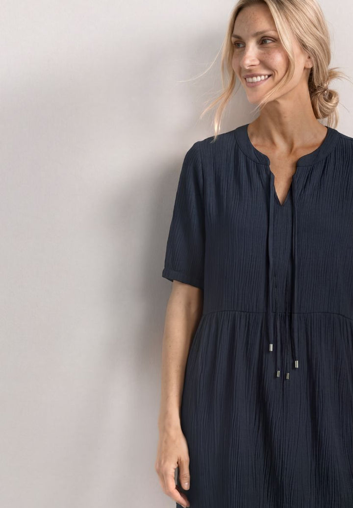 Knielanges Kleid mit Schleifendetail