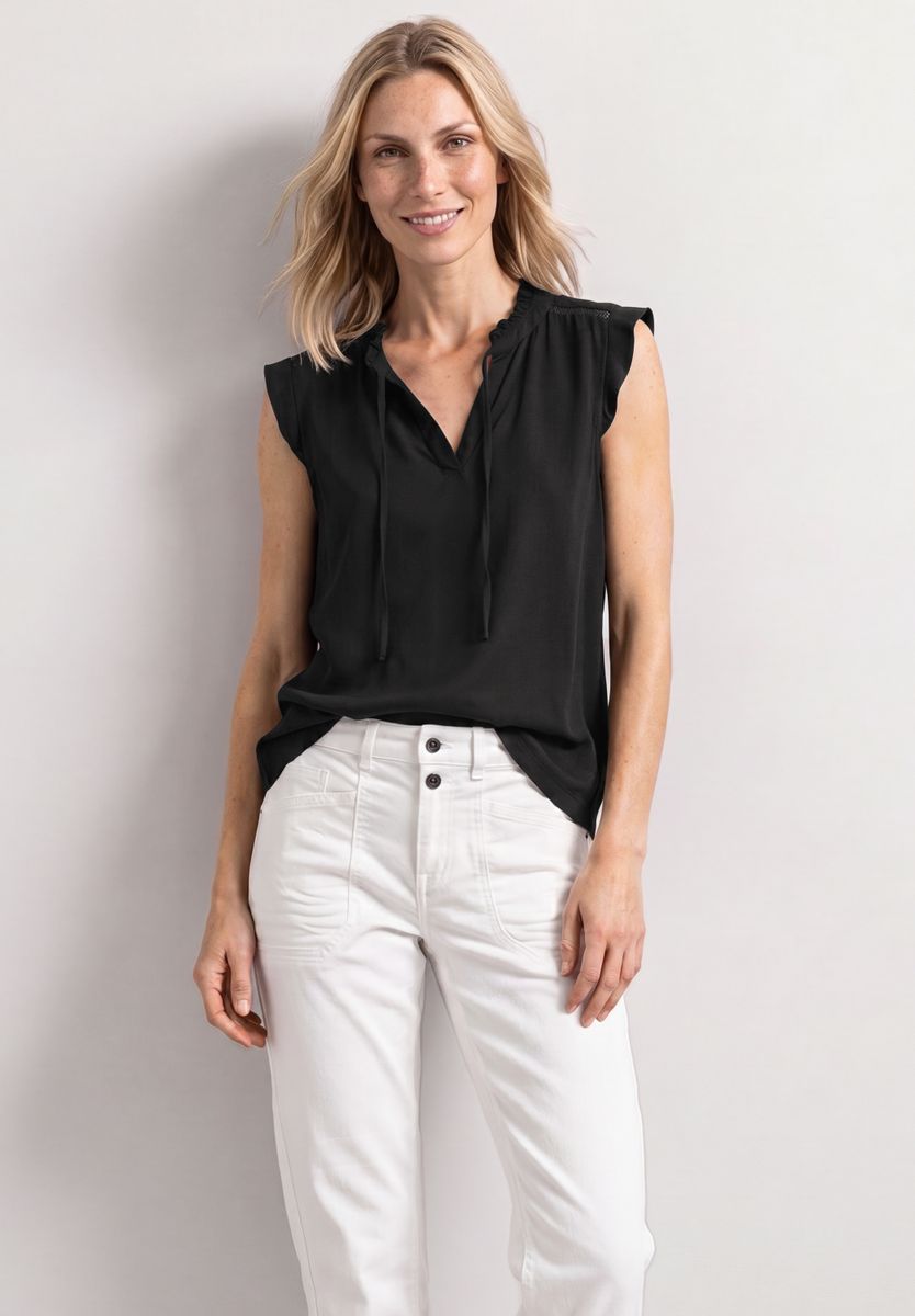 Top mit Strukturmix und Crochet-Details