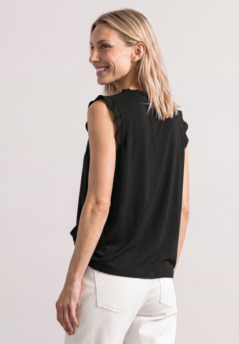 Top mit Strukturmix und Crochet-Details