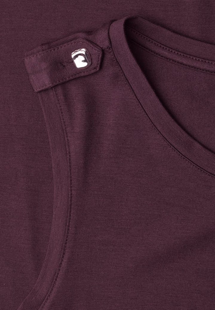 Knielanges Kleid mit Rundhals und Knopfdetail
