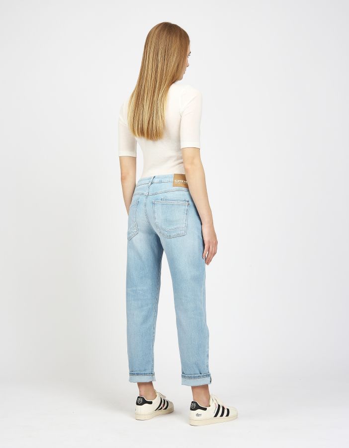 94NADIA CROPPED  - boyfriend fit