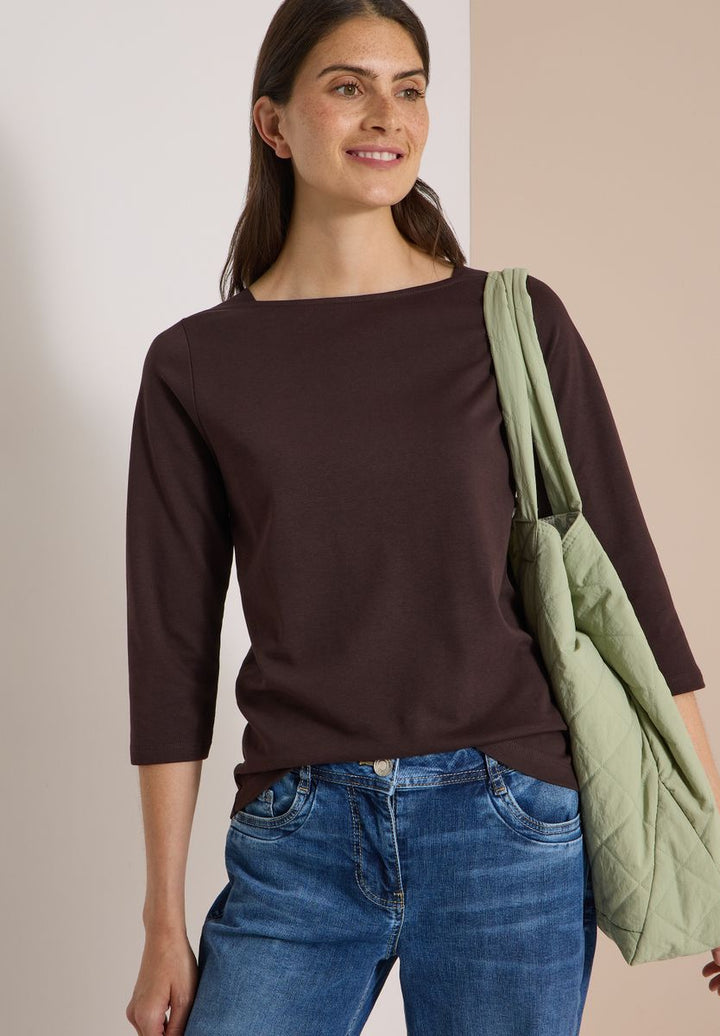 Basic Shirt mit U-Boot-Ausschnitt