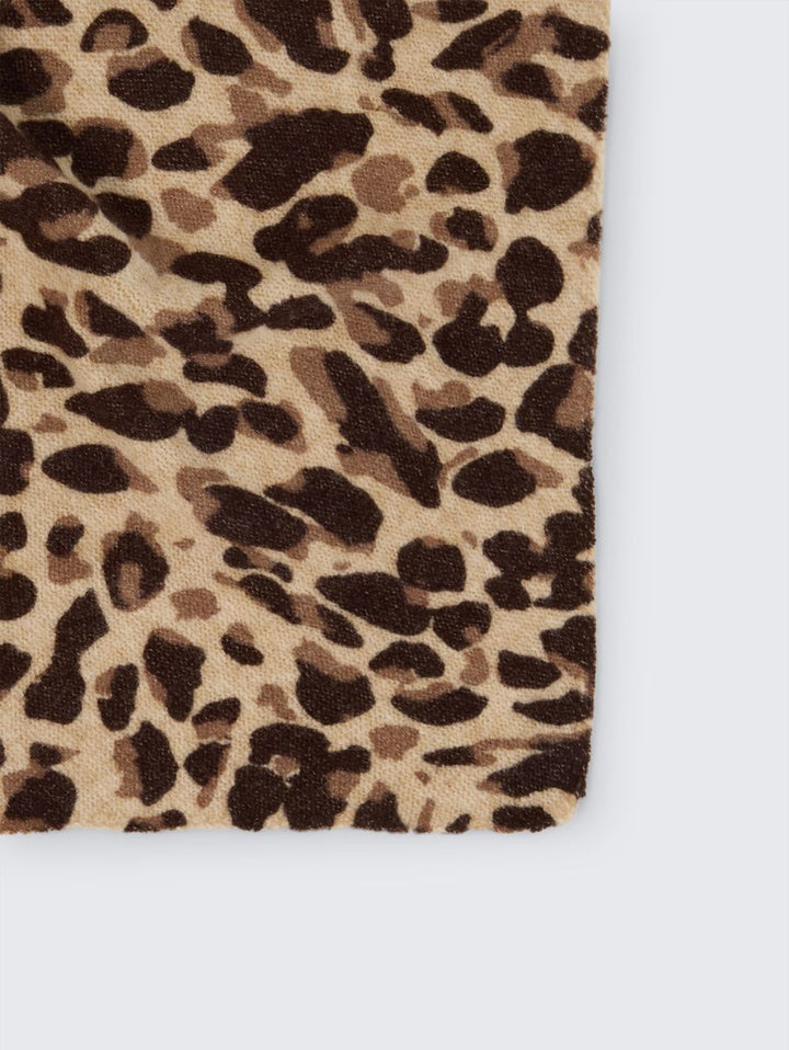Cosy Schal mit Leo-Print