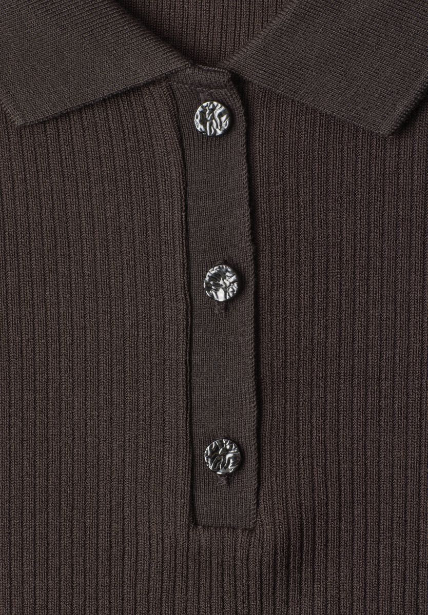 Poloshirt im Strick-Look mit Rippstruktur