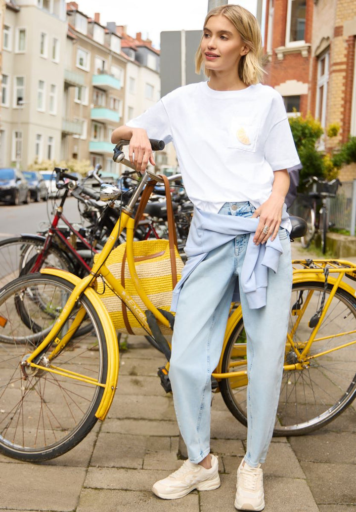 T-Shirt mit Rundhals und Perlendetail
