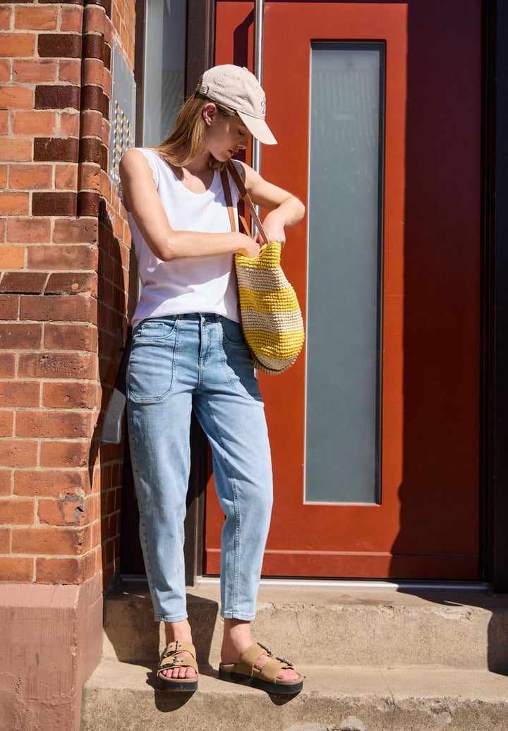 Barrel Leg Jeans im Loose Fit