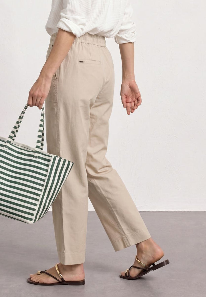 Straight Leg Hose mit Turn-Up-Detail