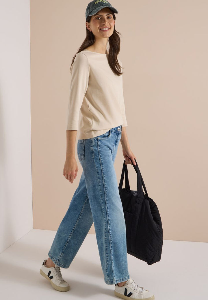 Basic Shirt mit U-Boot-Ausschnitt