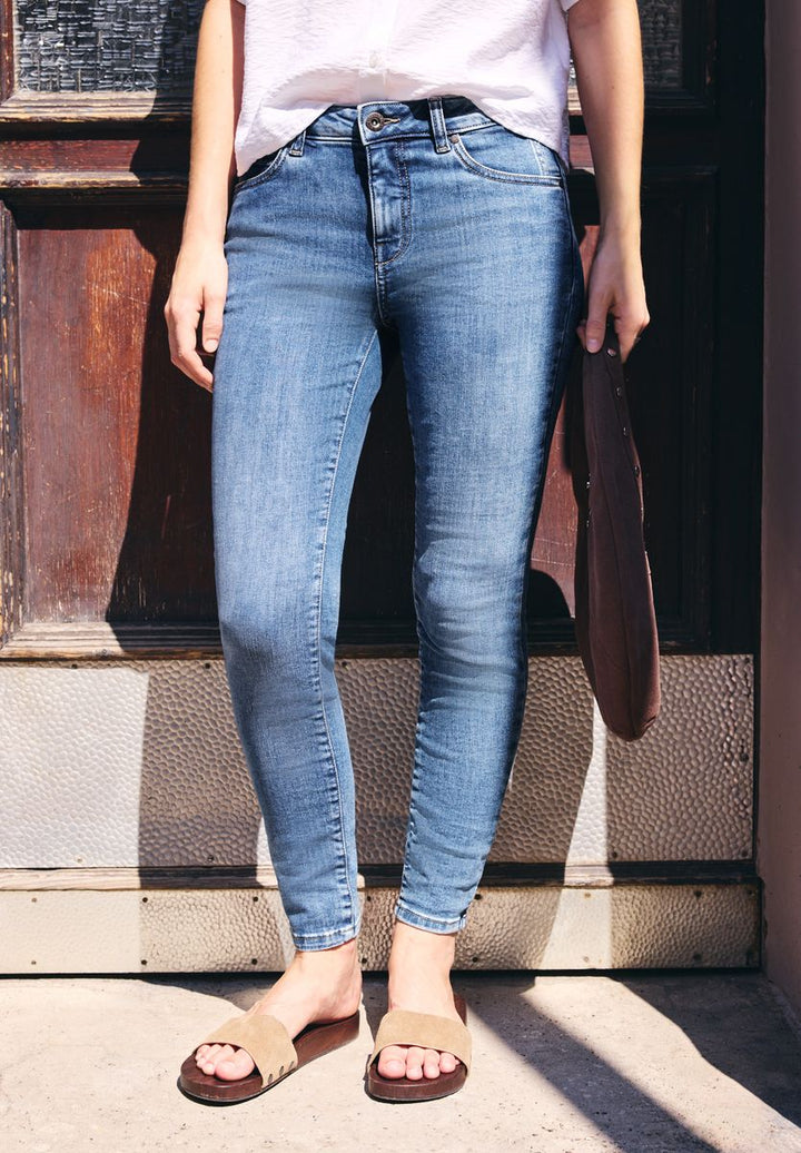 Mid Waist Skinny Leg Jeans im Skinny Fit