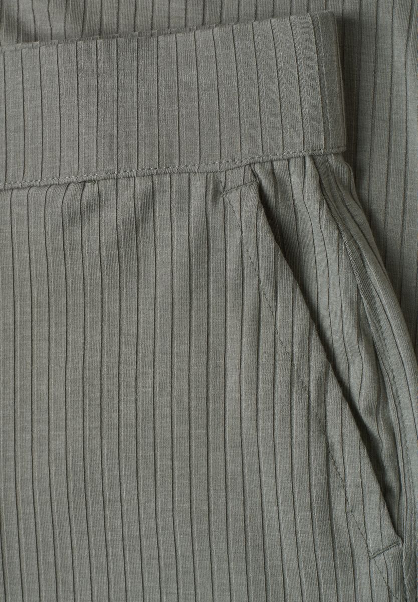 Wide Leg Hose in Rippstruktur