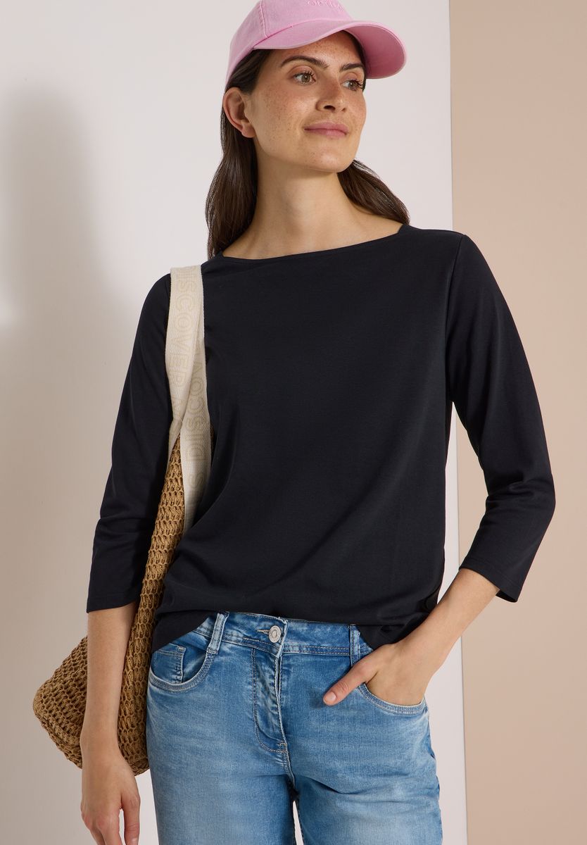 Basic Shirt mit U-Boot-Ausschnitt