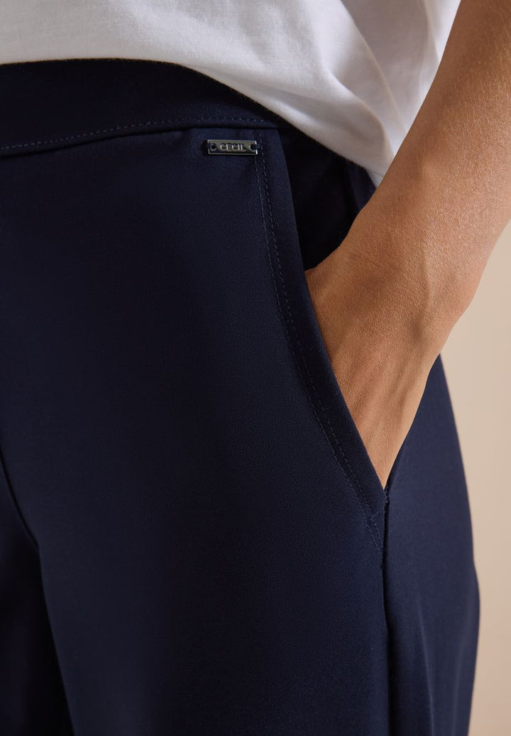 High Waist Straight Leg Hose im Loose Fit