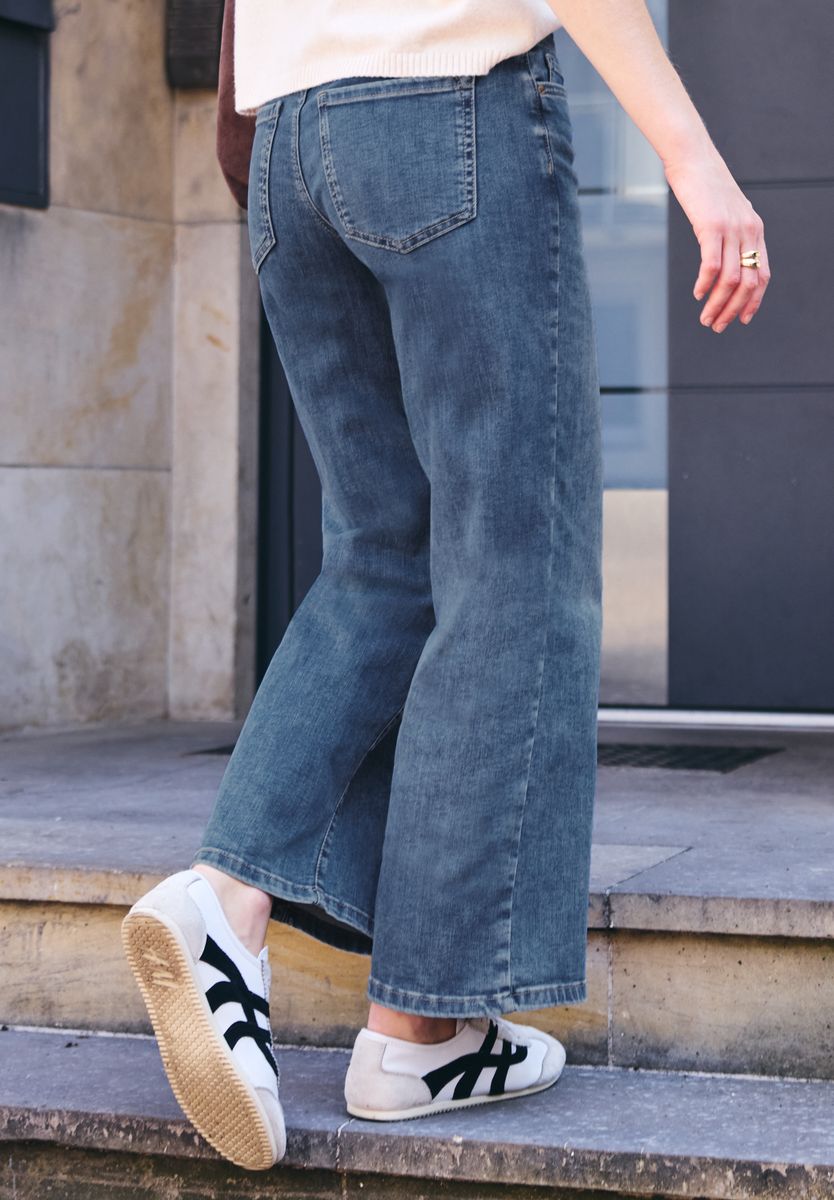 Mid Waist Wide Leg Jeans im Loose Fit