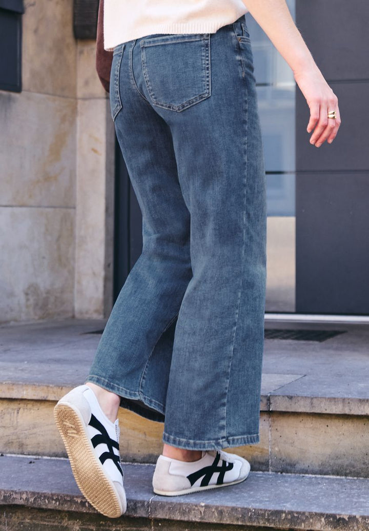 Mid Waist Wide Leg Jeans im Loose Fit