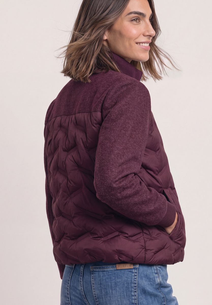 Strukturmix Jacke mit geklebter Steppung
