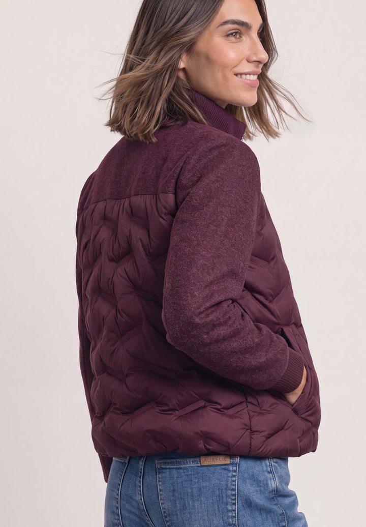 Strukturmix Jacke mit geklebter Steppung