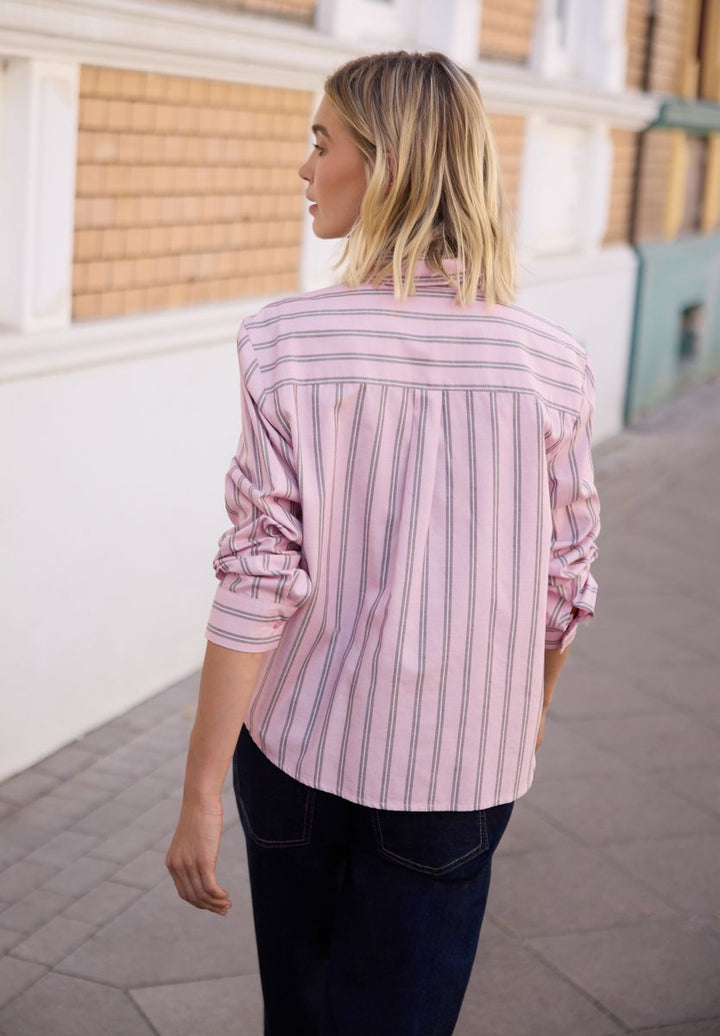 Hemdbluse mit Streifen und Brusttasche