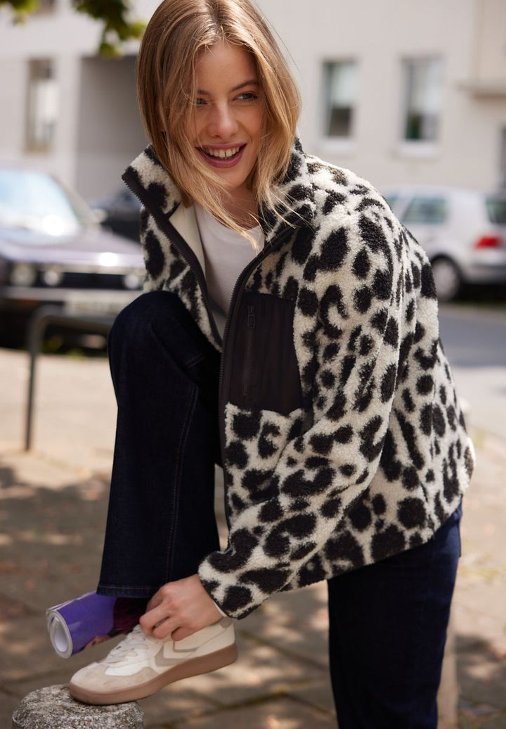 Strukturmix Jacke mit Stehkragen