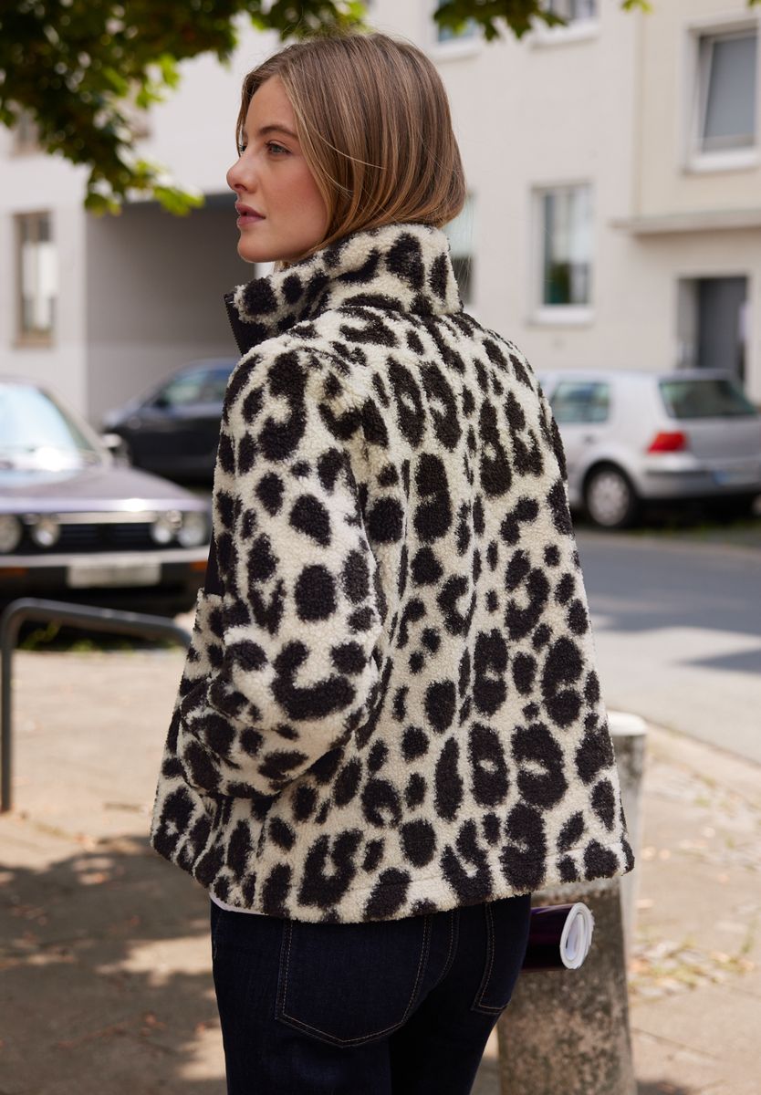 Strukturmix Jacke mit Stehkragen