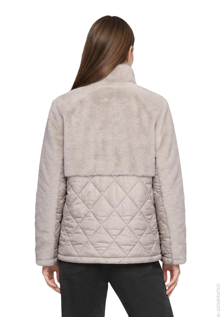 Plüschjacke