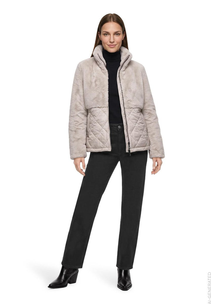 Plüschjacke