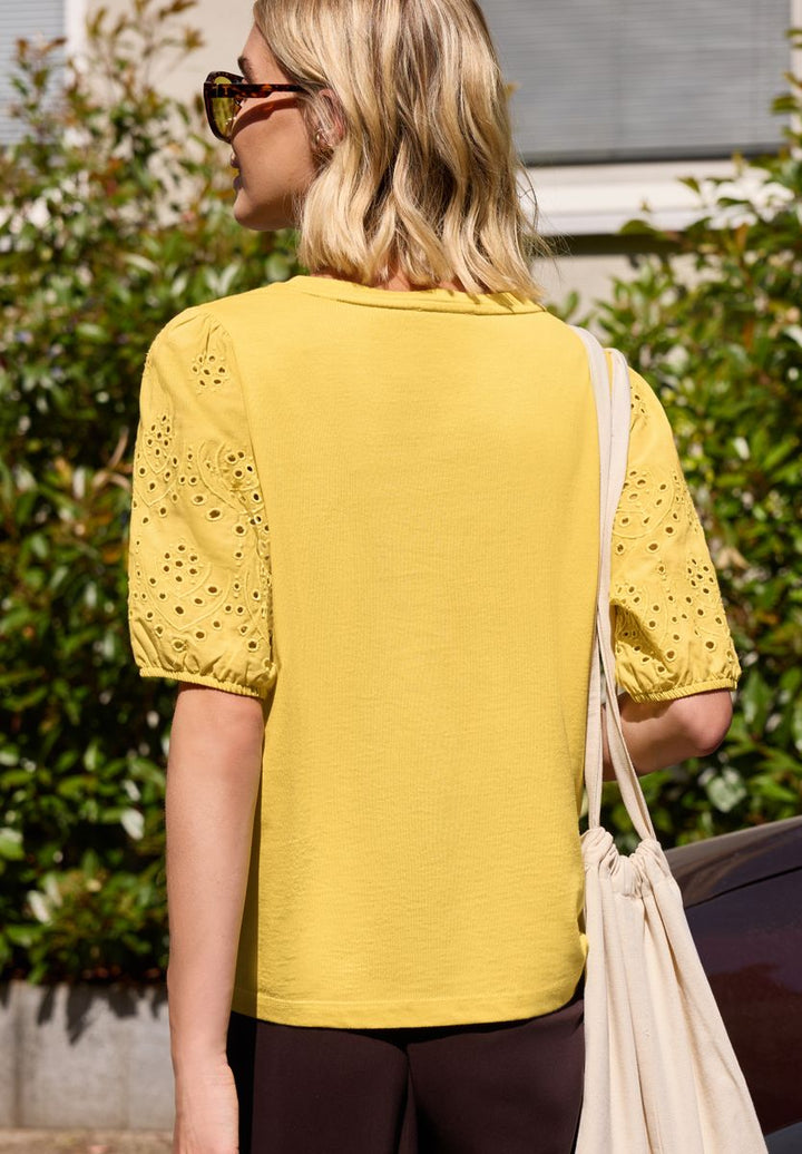 T-Shirt mit Embroidery Ärmeln