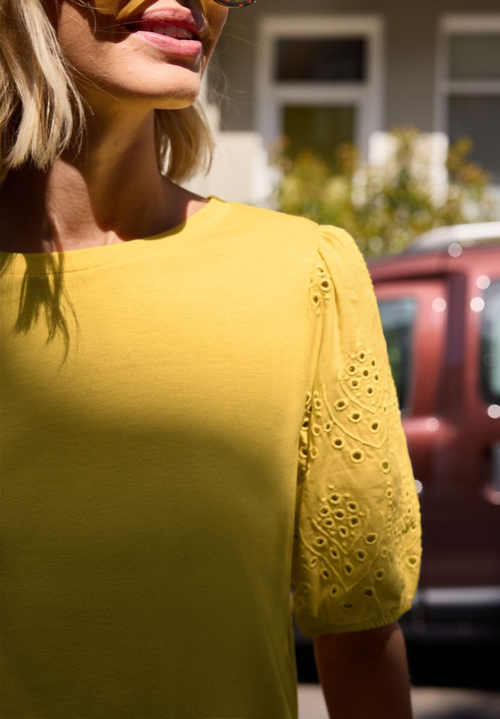 T-Shirt mit Embroidery Ärmeln