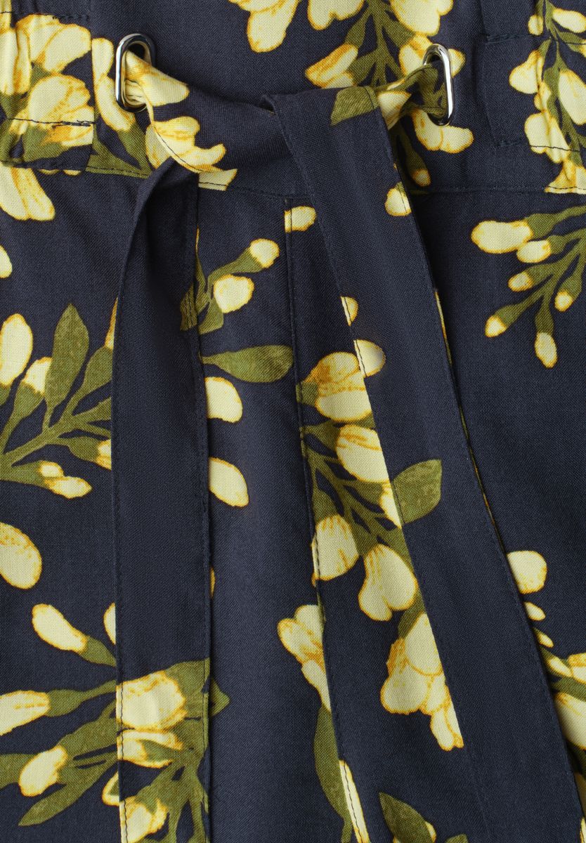 Mid Waist Shorts mit floralem Print