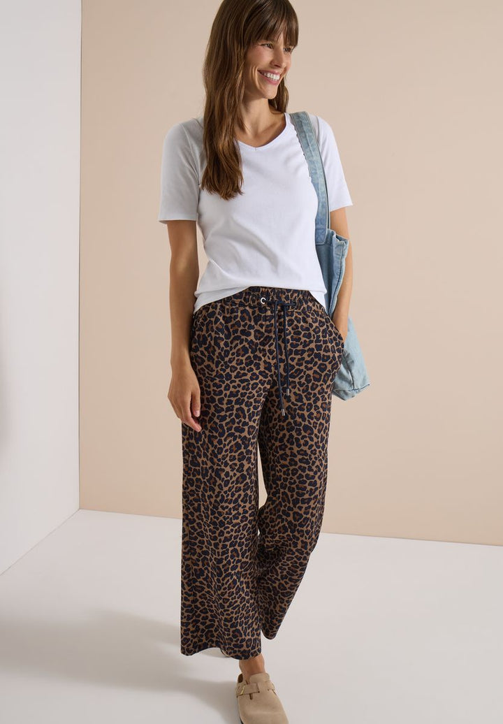 Wide Leg Hose in Silk-Touch-Qualität