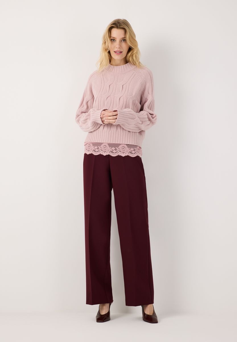 Pullover mit Zopfmuster