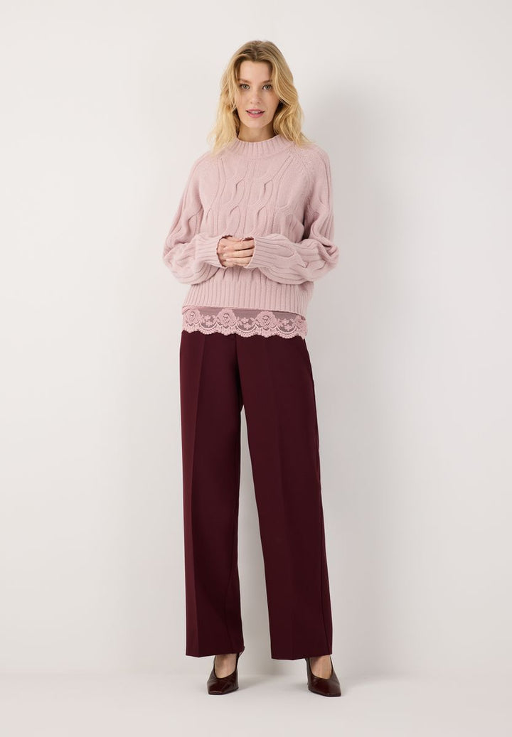 Pullover mit Zopfmuster