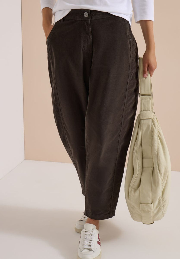 Mid Waist Barrel Leg Hose im Casual Fit