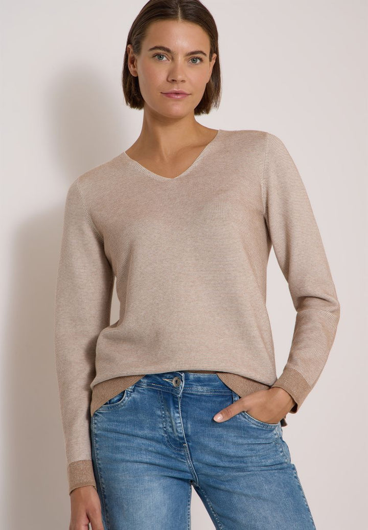 Pullover im Two-Tone-Look mit V-Neck