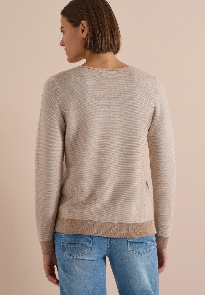 Pullover im Two-Tone-Look mit V-Neck