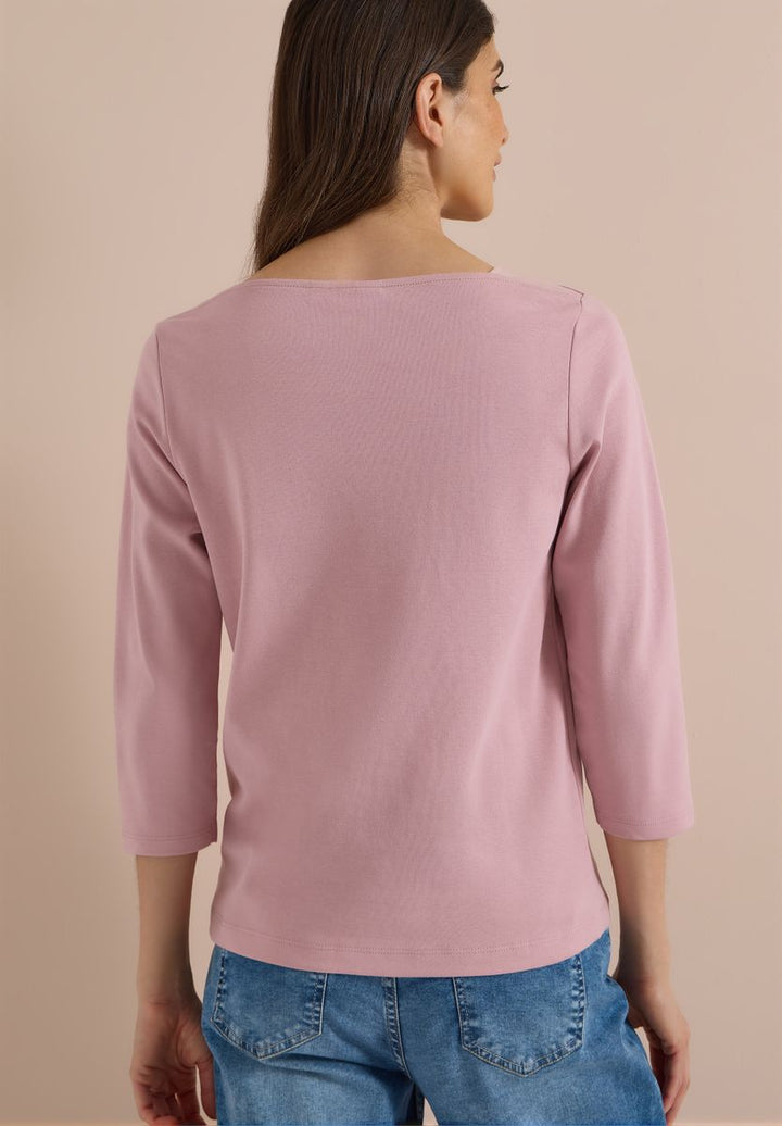 Basic Shirt mit U-Boot-Ausschnitt