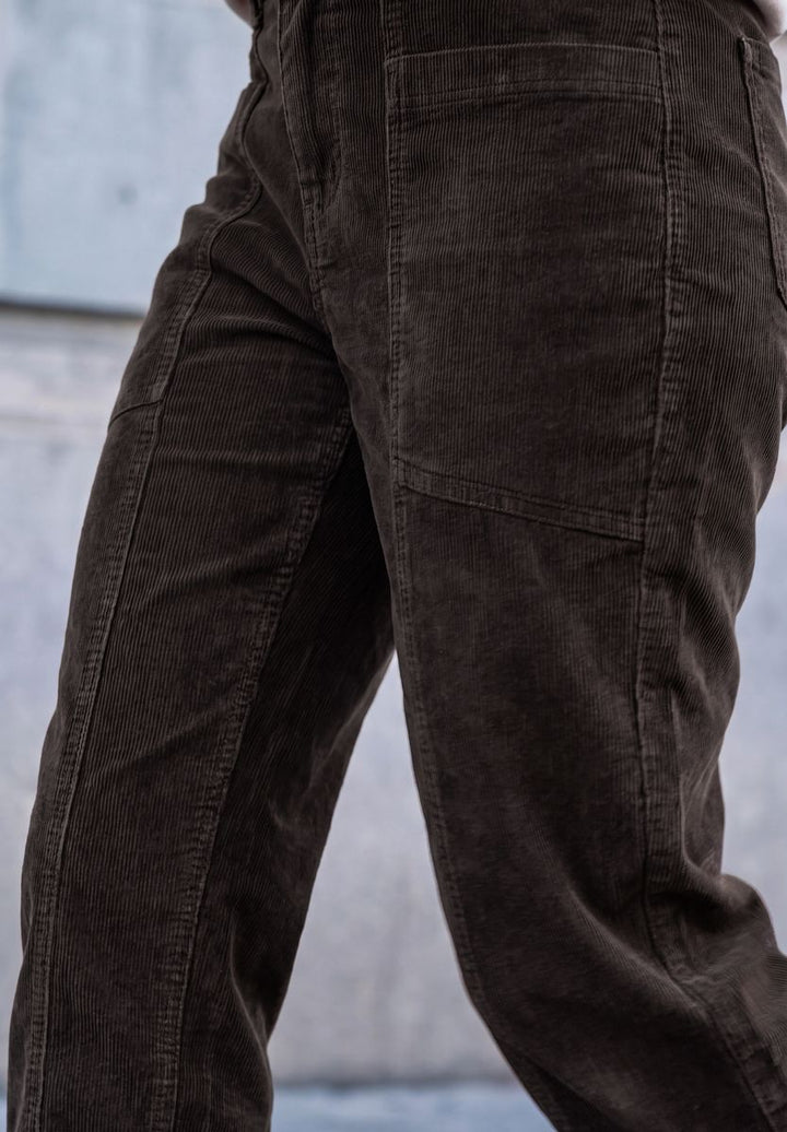 Barrel Leg Hose aus Cord im Loose Fit