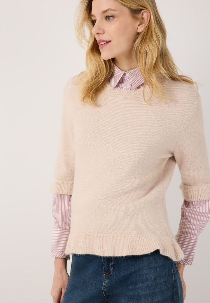 Kurzarmpullover mit Rüschen