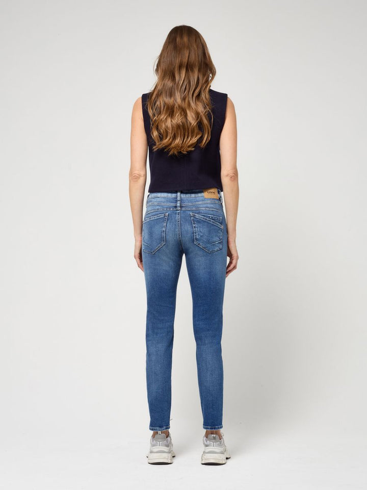 94ANNA - relaxed fit