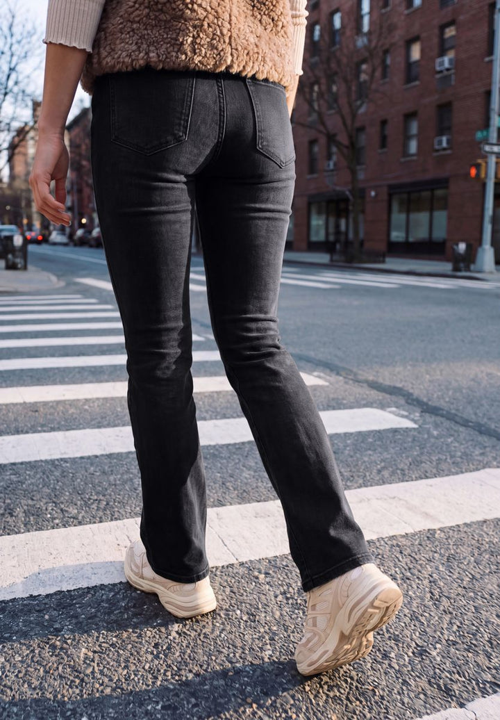 Mid Waist Bootcut Jeans im Slim Fit