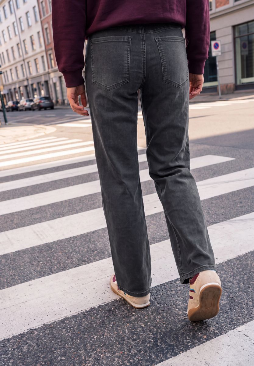 Mid Waist Wide Leg Jeans im Casual Fit