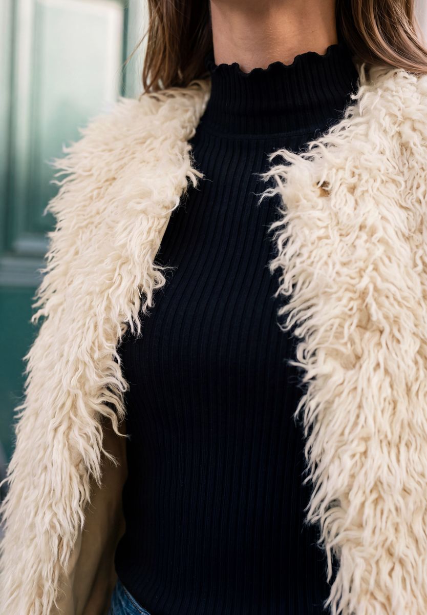 Fake Fur Weste mit Knopfleiste