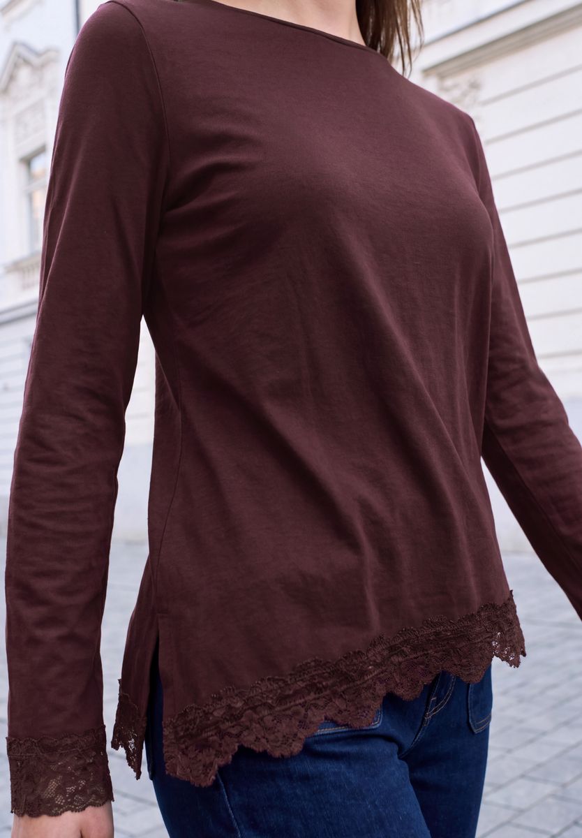 Langarm Shirt mit diagonalem Saum