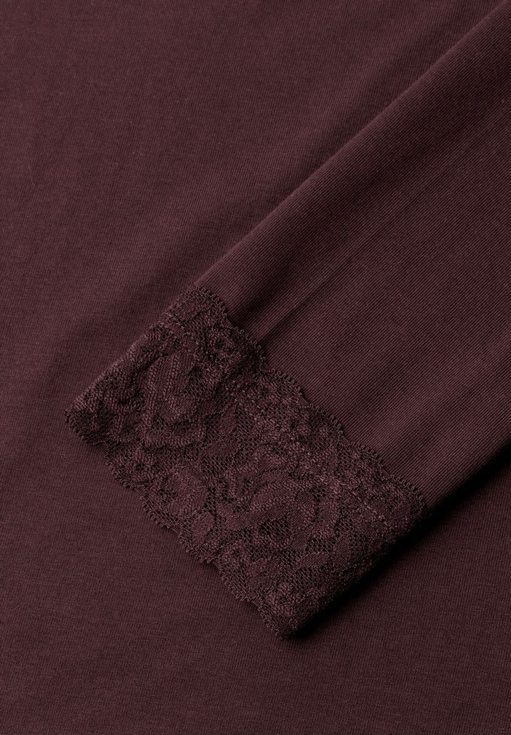 Langarm Shirt mit diagonalem Saum