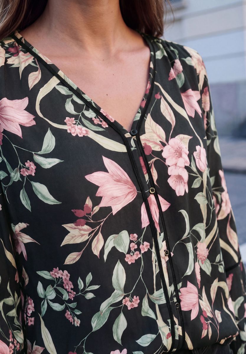 Langarm Tunika mit V-Neck und Print
