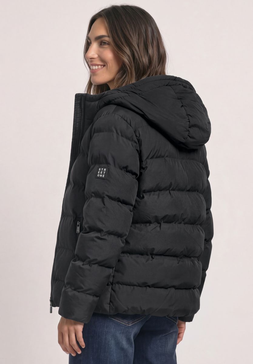 Kurze Jacke mit geklebter Steppung