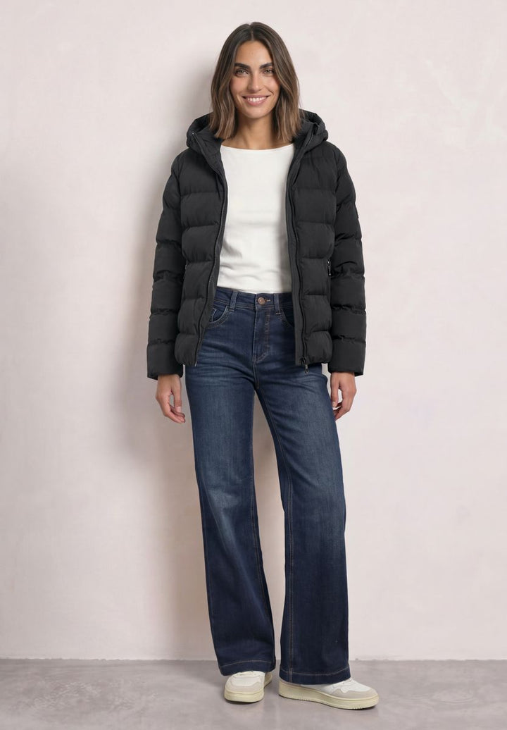 Kurze Jacke mit geklebter Steppung