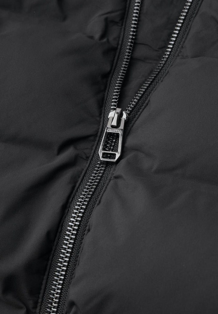 Kurze Jacke mit geklebter Steppung