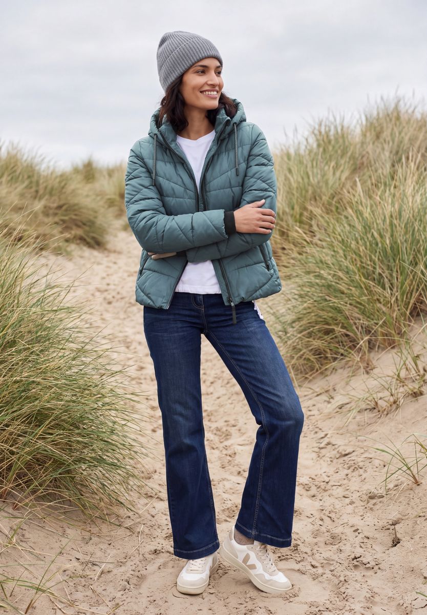 Steppjacke mit Kapuze und Zipper