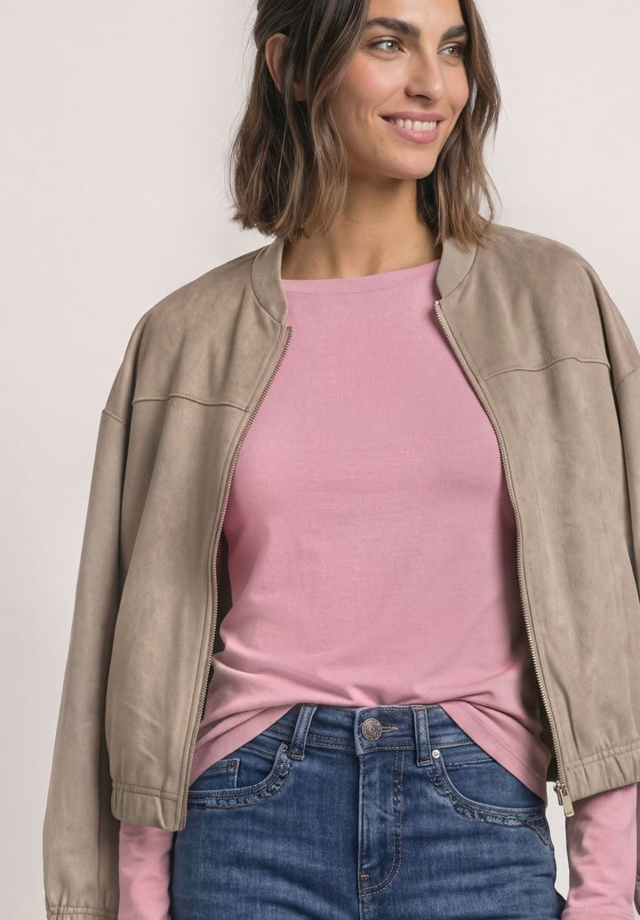 Basic Shirt mit U-Boot-Ausschnitt