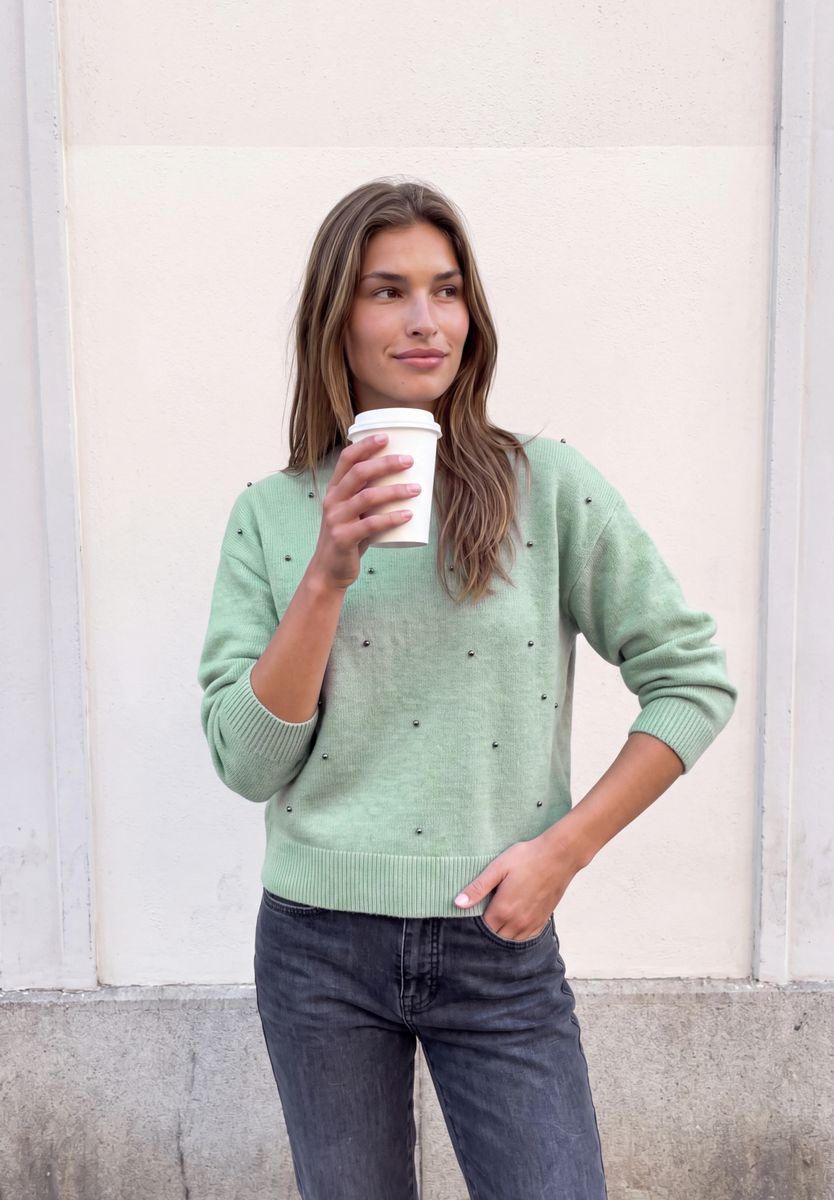 Pullover mit Rundhals und Perlendetails